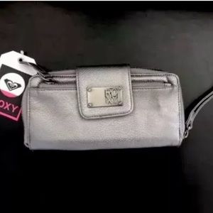 Roxy Zip Wallet-Silver-NWT